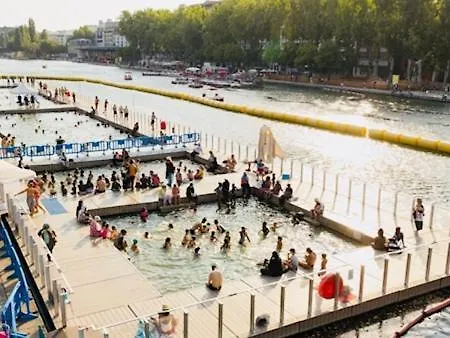 Beau Centre équipé *